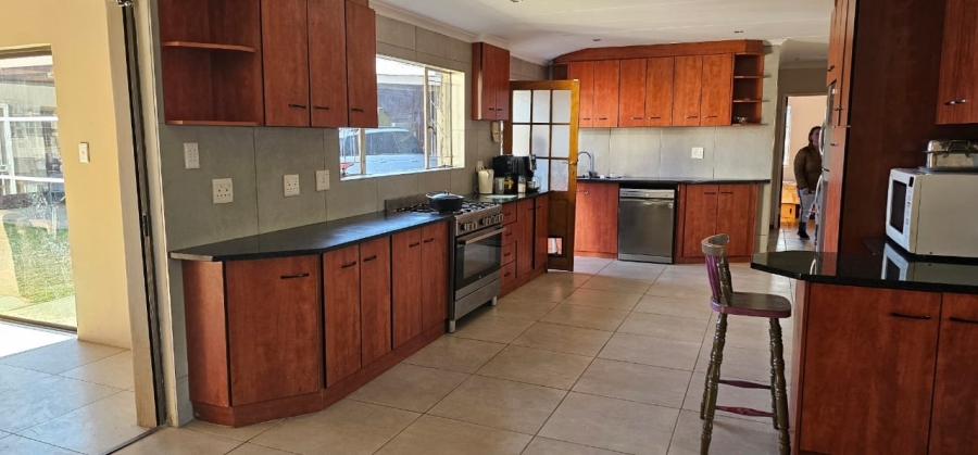 4 Bedroom Property for Sale in Brandwag Free State